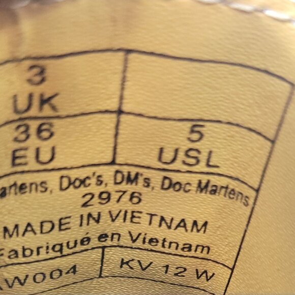 Dr. Martens 2976 Womens Size US 5 White Smooth Leather Platform Chelsea Boot NEW - Picture 8 of 8